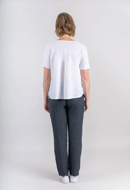 Carmela Tee